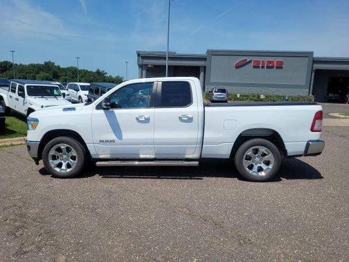 Bright White Clearcoat 2019 RAM 1500 Big Horn