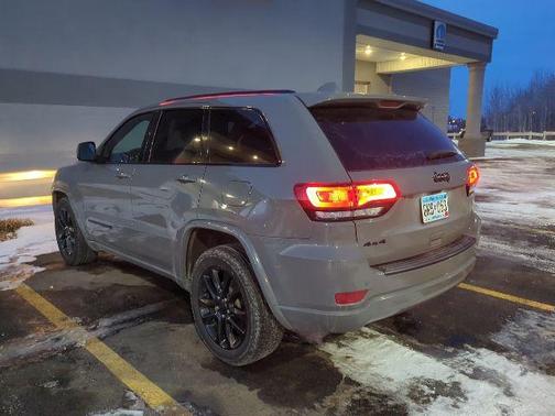 2021 Jeep Grand Cherokee Laredo