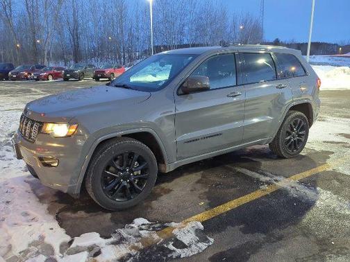 2021 Jeep Grand Cherokee Laredo