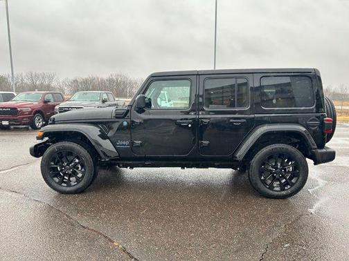 2025 Jeep Wrangler 4xe Sahara