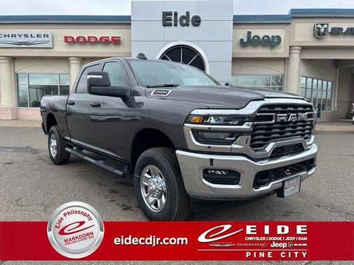 2025 RAM 2500 Tradesman Crew Cab 4x4 6'4' Box