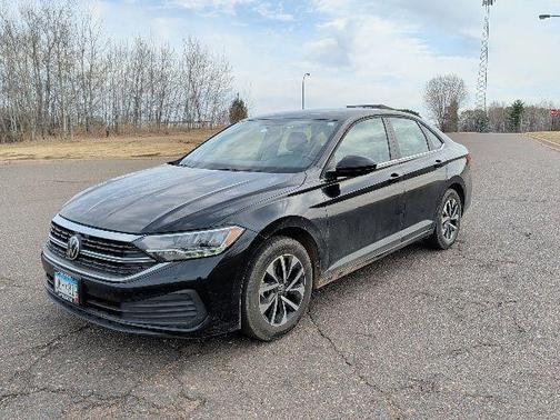 Deep Black Pearl 2022 Volkswagen Jetta 1.5T S