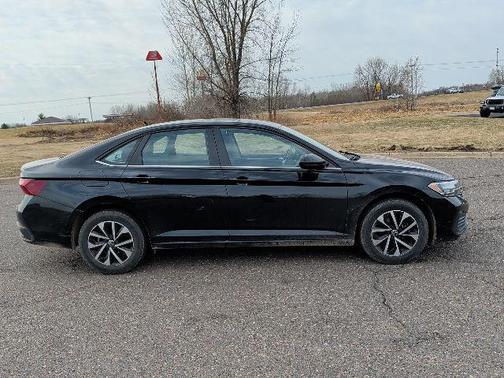 Deep Black Pearl 2022 Volkswagen Jetta 1.5T S