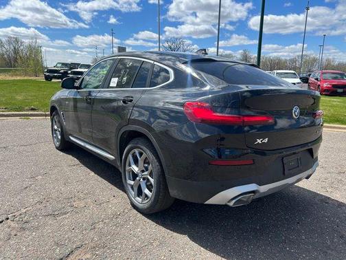 Black 2025 BMW X4 xDrive30i