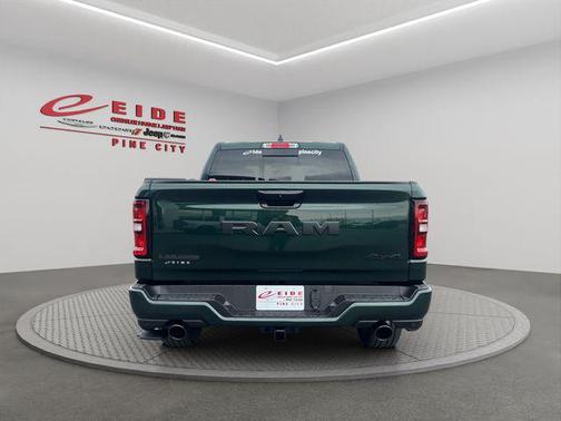 Serrano Green Metallic 2026 RAM 1500 Laramie