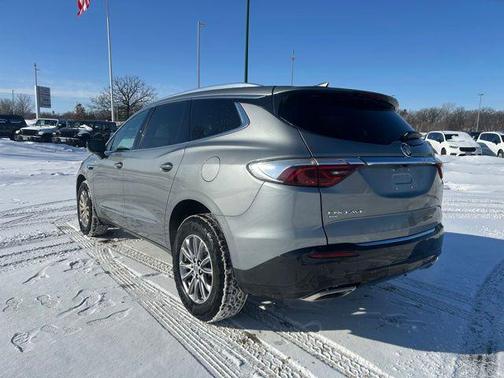 2023 Buick Enclave Essence AWD