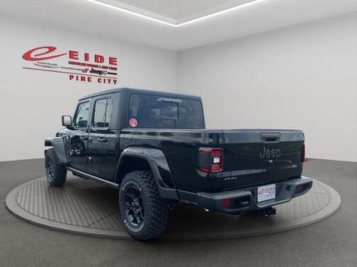 Black Clearcoat 2026 Jeep Gladiator Willys 4x4