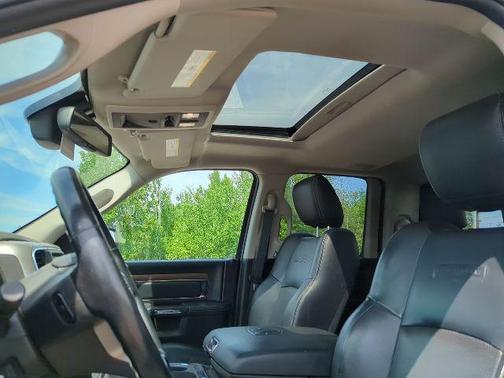 2016 RAM 1500 Laramie