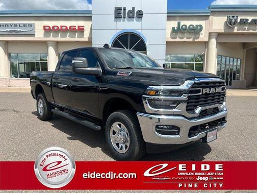 2025 RAM 2500 Tradesman Crew Cab 4x4 6'4' Box