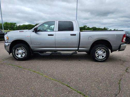 2020 RAM 3500 Tradesman Crew Cab 4x4 6'4' Box