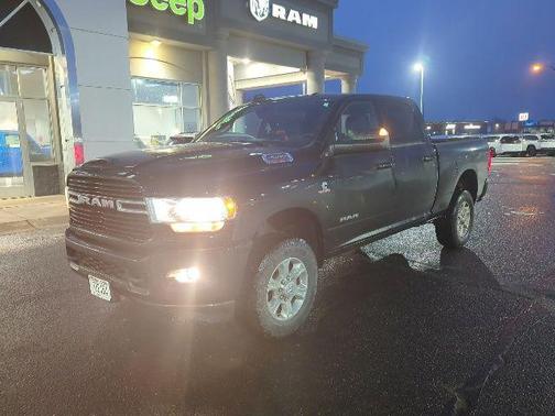 2021 RAM 2500 Big Horn Crew Cab 4x4 6'4' Box