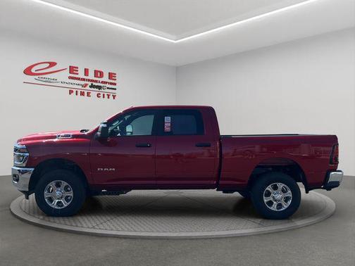 Molten Red Pearlcoat 2026 RAM 2500 Big Horn Crew Cab 4x4 6'4' Box
