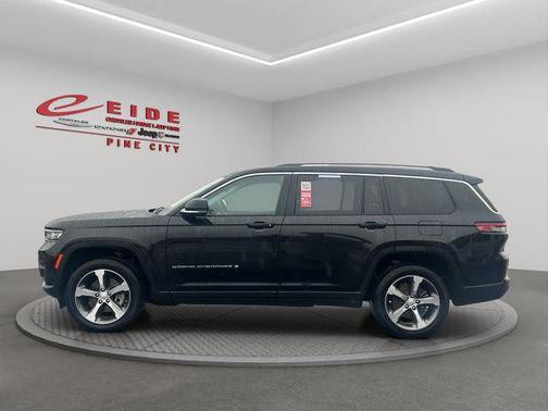 Diamond Black Crystal Pearlcoat 2023 Jeep Grand Cherokee L Limited