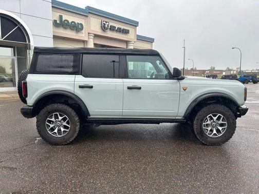 2022 Ford Bronco Badlands