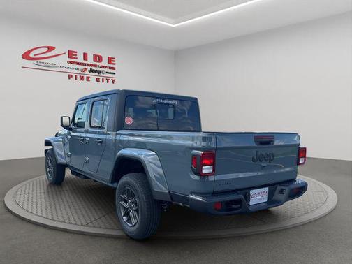 Anvil Clearcoat 2026 Jeep Gladiator Sport S