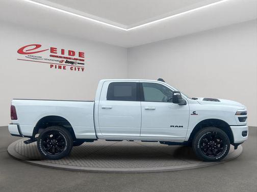 Bright White Clearcoat 2026 RAM 2500 Laramie Crew Cab 4x4 6'4' Box