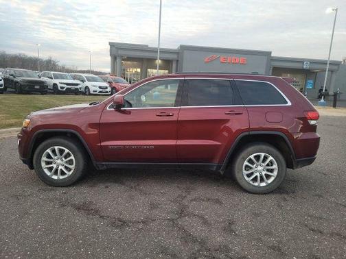2022 Jeep Grand Cherokee Laredo
