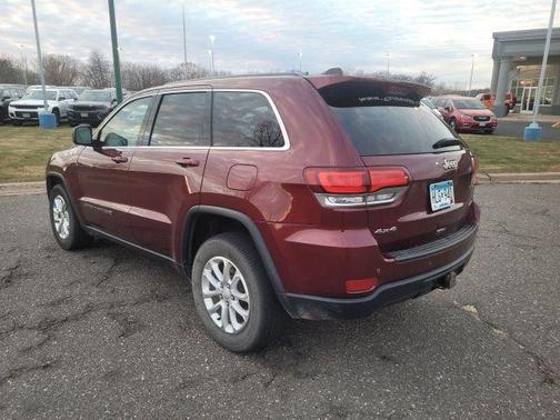 2022 Jeep Grand Cherokee Laredo