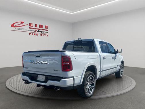 Ivory White Tri-Coat Pearlcoat 2026 RAM 1500 ST
