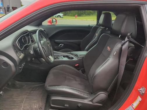 2016 Dodge Challenger R/T Scat Pack