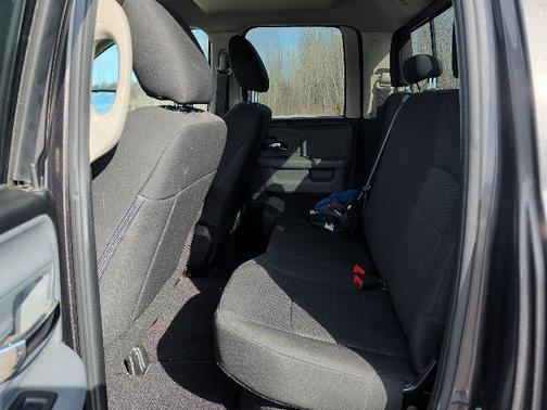 2020 RAM 1500 Classic Warlock Quad Cab 4x4 6'4' Box