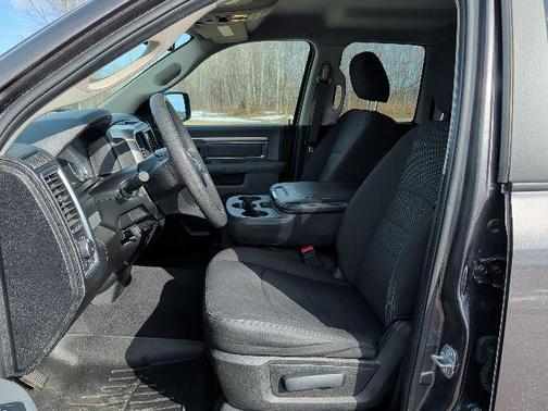 2020 RAM 1500 Classic Warlock Quad Cab 4x4 6'4' Box