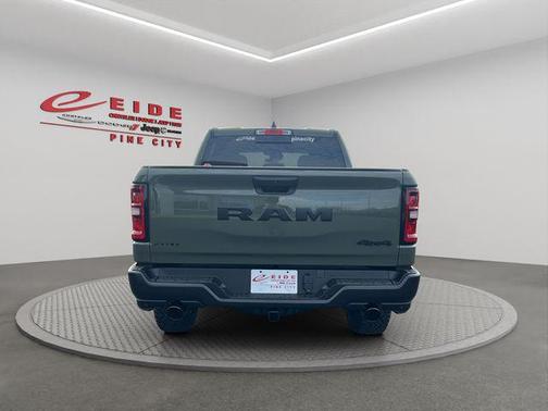 2026 RAM 1500 Warlock Crew Cab 4x4 5'7' Box