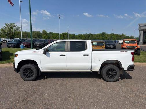 Summit White 2020 Chevrolet Silverado 1500 Custom Trail Boss