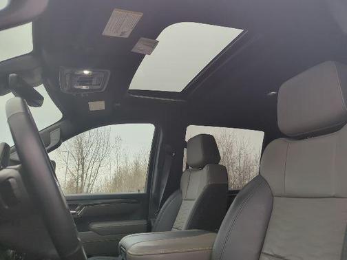 2024 Chevrolet Silverado 2500 4WD Crew Cab Standard Bed ZR2