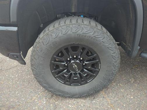 2024 Chevrolet Silverado 2500 4WD Crew Cab Standard Bed ZR2