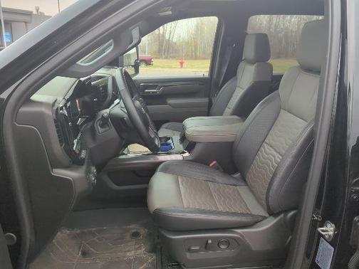 2024 Chevrolet Silverado 2500 4WD Crew Cab Standard Bed ZR2