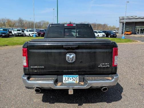 Diamond Black Crystal Pearlcoat 2022 RAM 1500 Big Horn/Lone Star