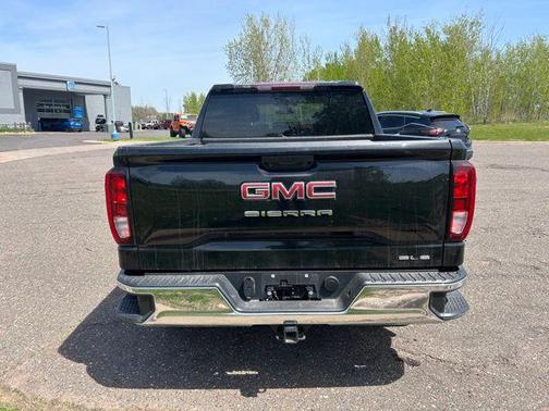 Onyx Black 2024 GMC Sierra 1500 SLE