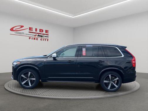 Onyx Black Metallic 2016 Volvo XC90 T6 R-Design