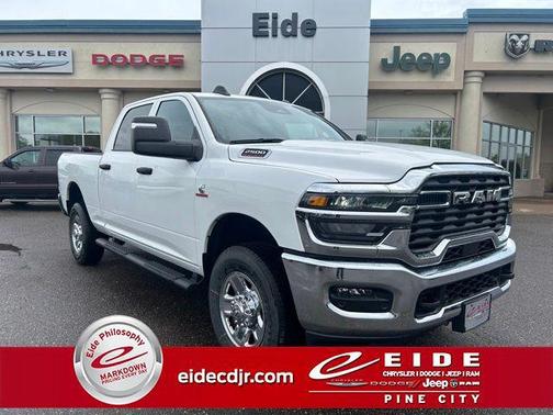 2025 RAM 2500 Tradesman Crew Cab 4x4 6'4' Box