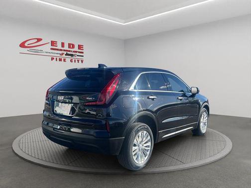 2024 Cadillac XT4 Luxury