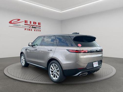 2023 Land Rover Range Rover Sport SE