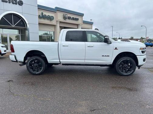 2025 RAM 2500 Laramie Crew Cab 4x4 6'4' Box