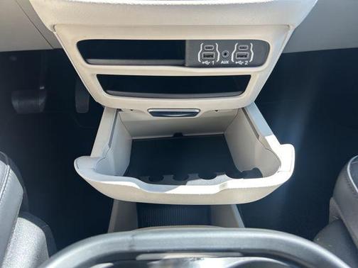 Silver Mist Clearcoat 2023 Chrysler Pacifica Touring L