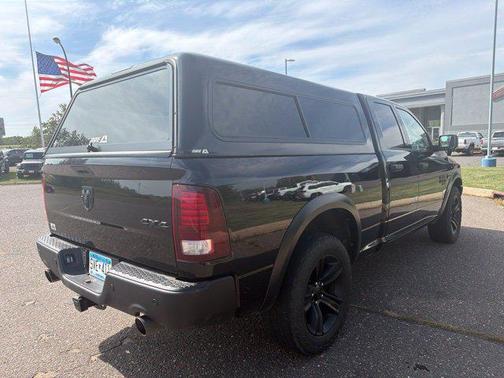 Diamond Black Crystal Pearlcoat 2022 RAM 1500 Classic Warlock Quad Cab 4x4 6'4' Box