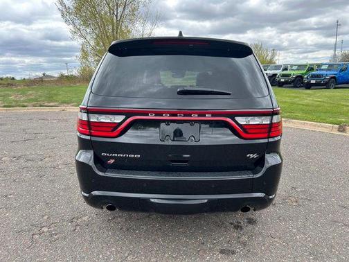 DB Black Crystal Clearcoat 2025 Dodge Durango R/T