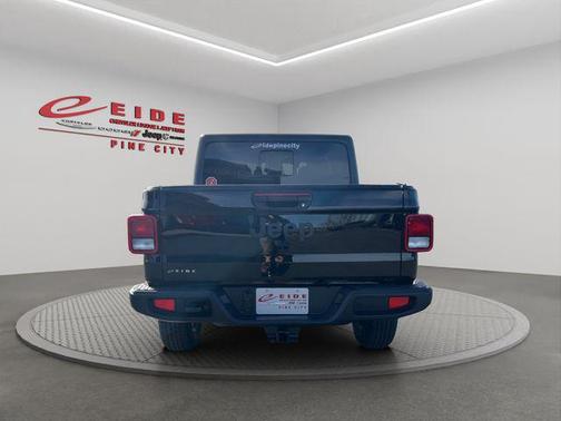 Black Clearcoat 2026 Jeep Gladiator Sport S