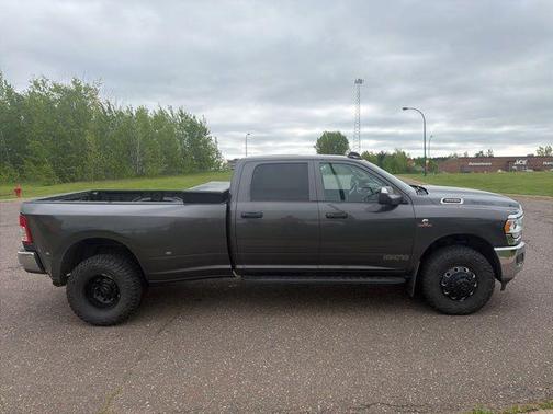 Granite Crystal Metallic Clearcoat 2020 RAM 3500 Tradesman Crew Cab 4x4 8' Box