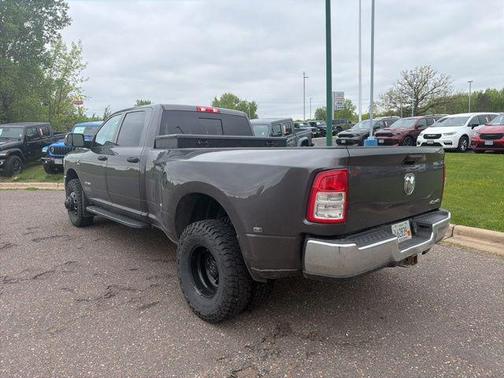 Granite Crystal Metallic Clearcoat 2020 RAM 3500 Tradesman Crew Cab 4x4 8' Box