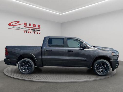 Granite Crystal Metallic Clearcoat 2026 RAM 1500 Big Horn/Lone Star