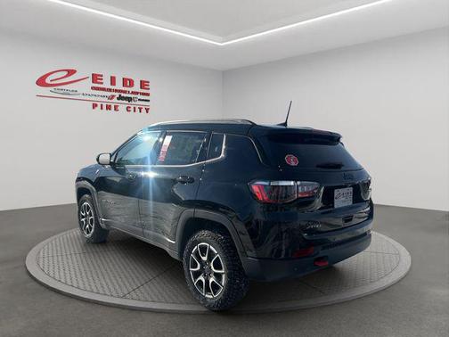 2026 Jeep Compass Trailhawk