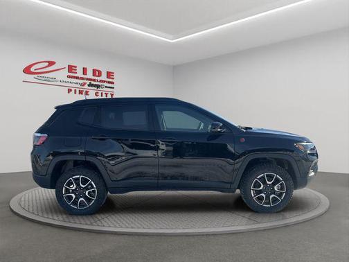 2026 Jeep Compass Trailhawk