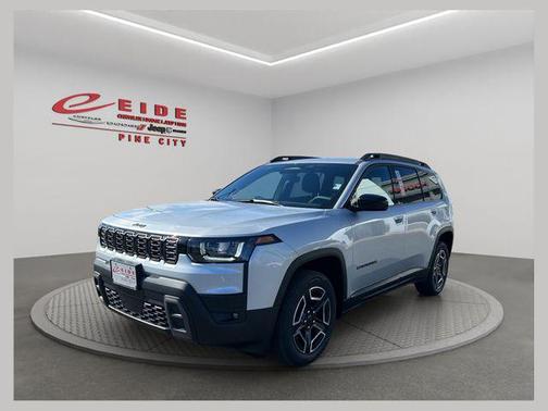 Silver Zynith Clearcoat 2026 Jeep Cherokee Laredo 4x4