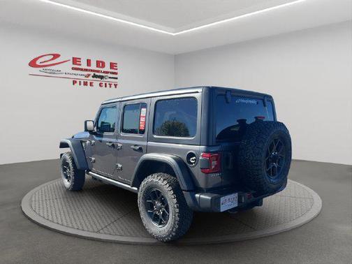 Granite Crystal Metallic Clearcoat 2027 Jeep Wrangler Willys