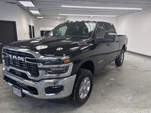 2026 RAM 2500 Big Horn Crew Cab 4x4 6'4' Box